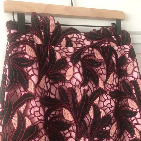 ELLIATT Shakespeare Pink Asymmetrical Hem Mini Skirt Revolve Sz Large NEW - Picture 5 of 9